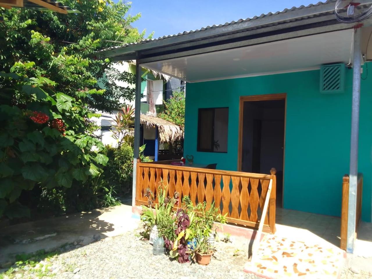 Mar Caribe Pv Hotel Puerto Viejo de Talamanca Екстериор снимка