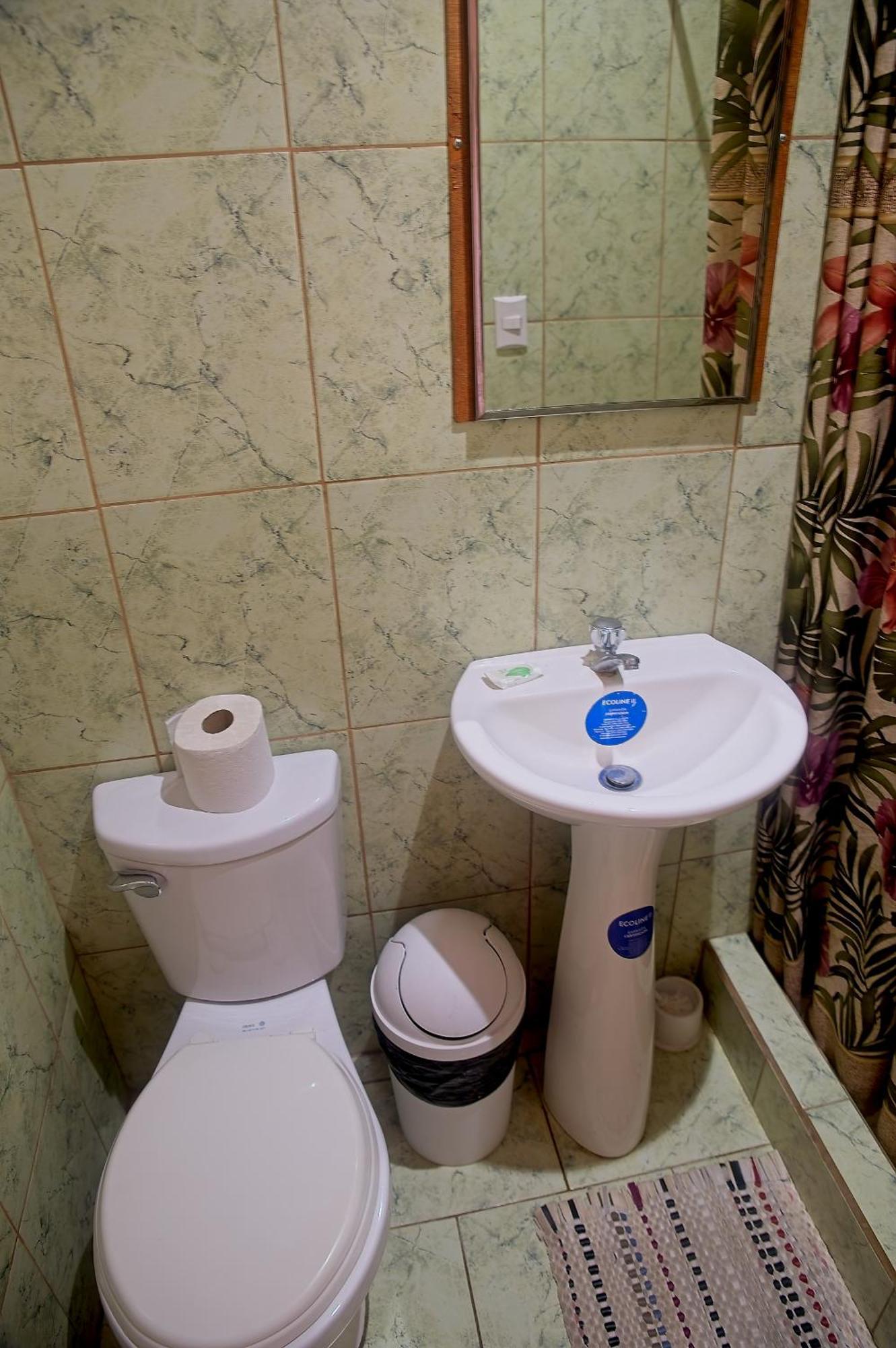 Mar Caribe Pv Hotel Puerto Viejo de Talamanca Екстериор снимка