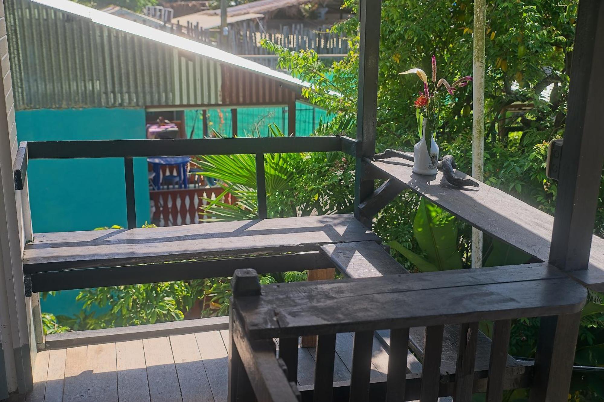 Mar Caribe Pv Hotel Puerto Viejo de Talamanca Екстериор снимка